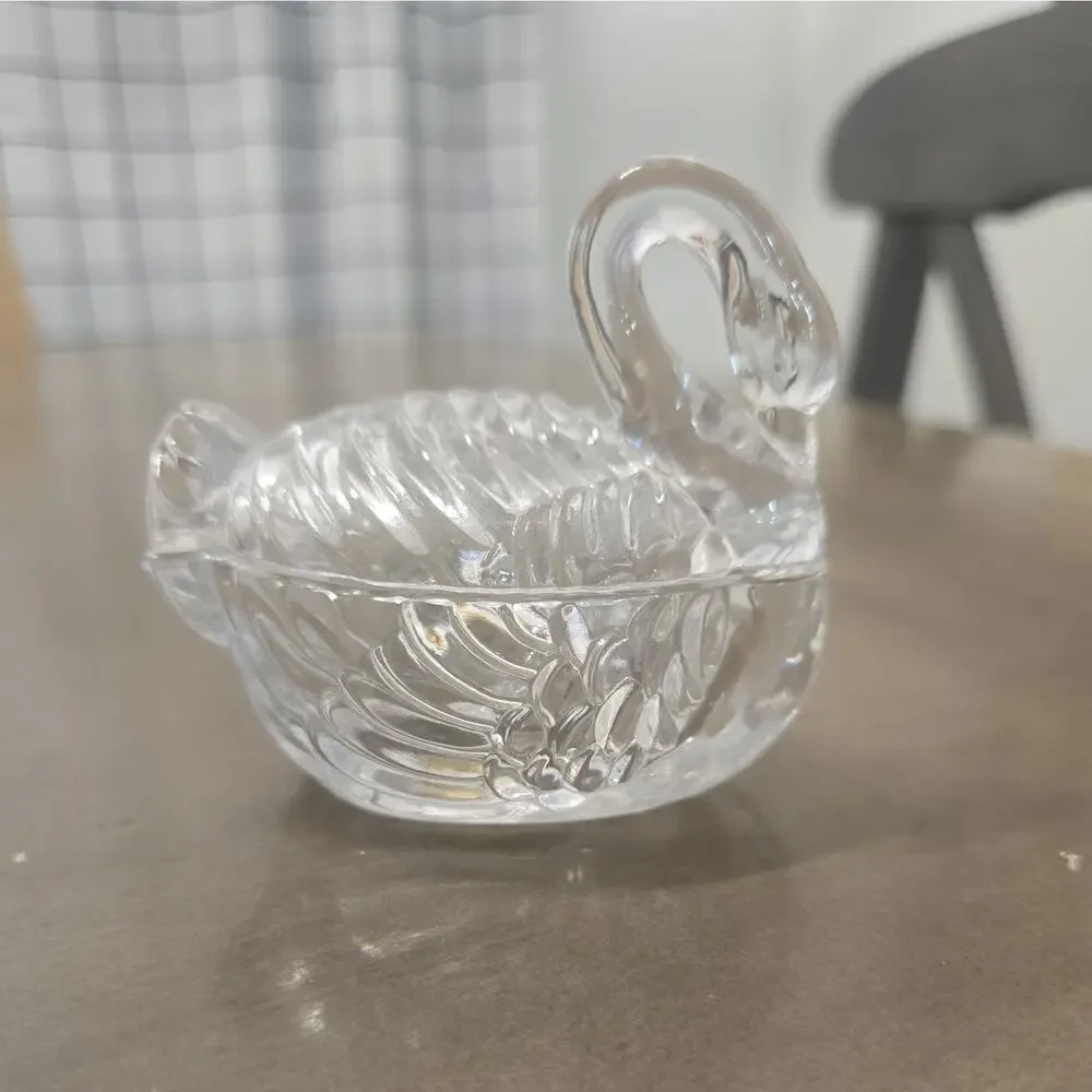 Vtg Swan Trinket/Jewelry Box 24% Lead Crystal Glass Very Detailed/Accent Dish